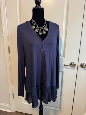 LOGO Navy cardigan with pockets. Pleated 2 layer Hem. Size Large. Never worn.